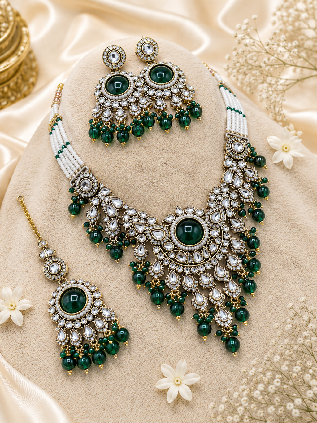 Emerald Royale Pearl Kundan Set