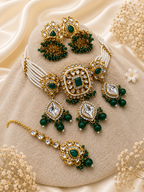 Emerald Green Kundan Pearl Jewellery Set