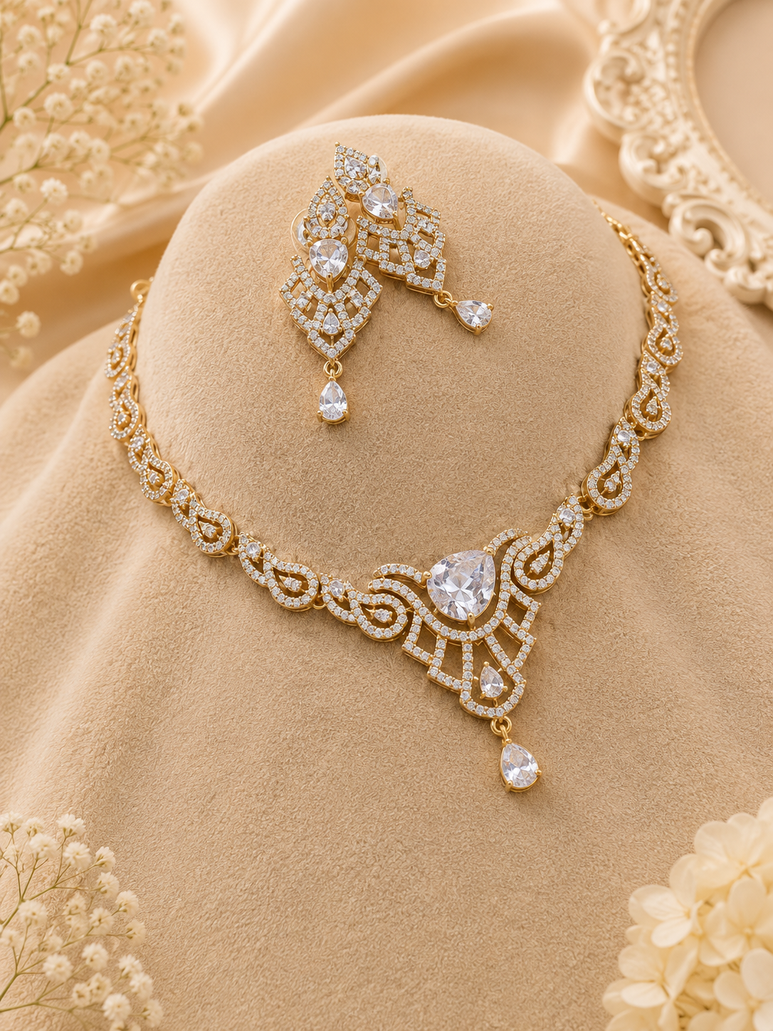 Ethereal Gold Heart Lattice Set