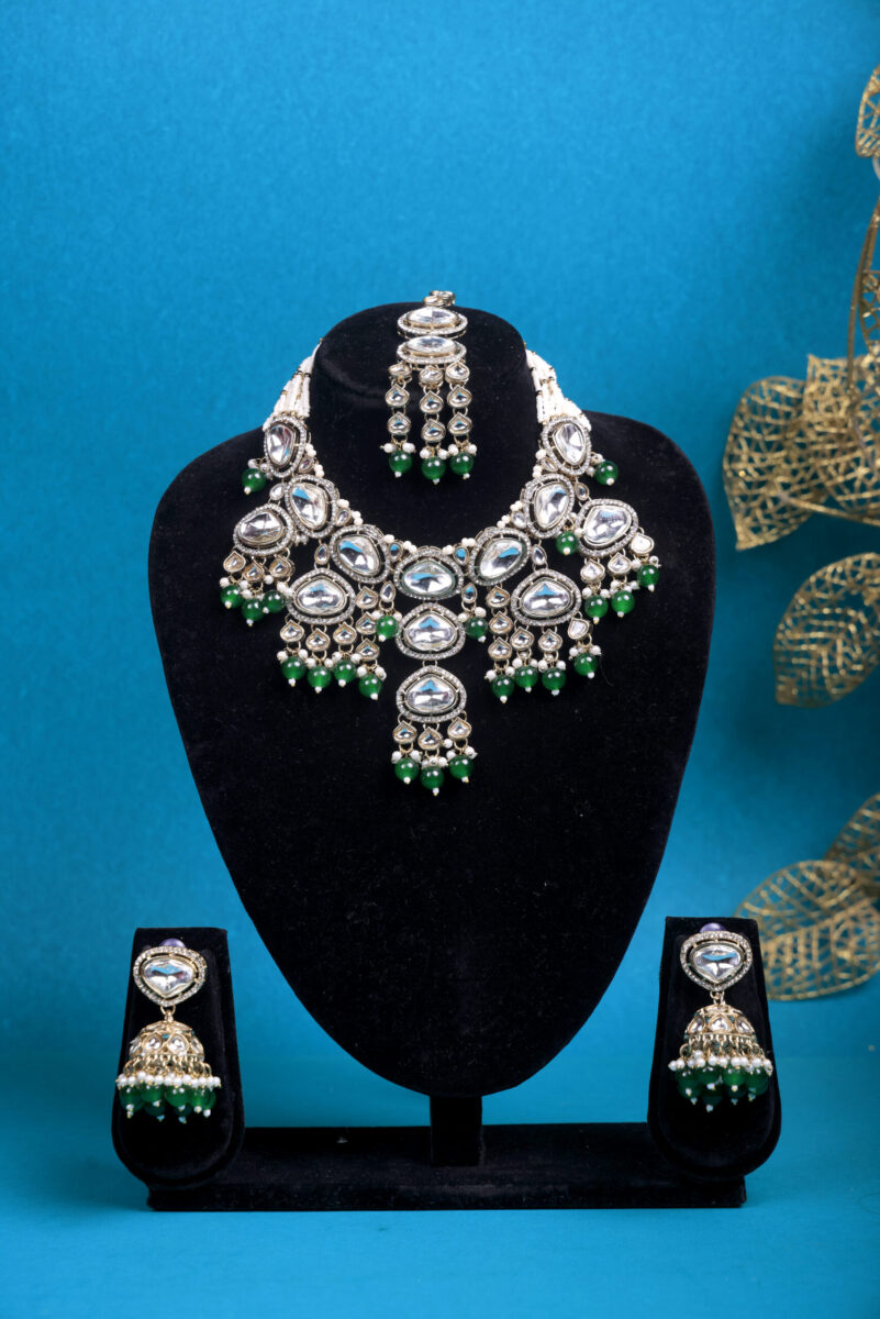 Green Kundan Splendor