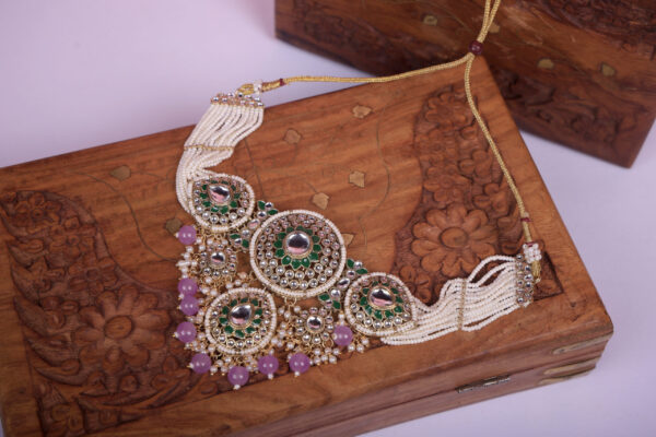 Alternative view of Gharaana Elegance