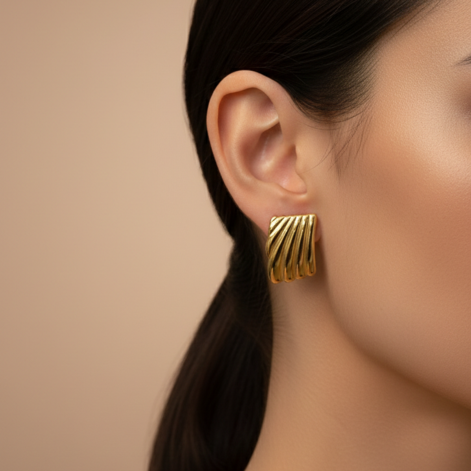 Aurelia Ribbed Studs - Image 2