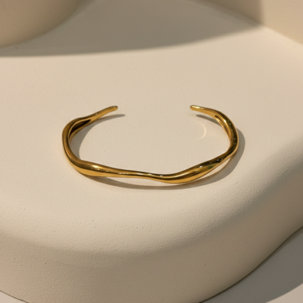 Twist Flow Open Cuff